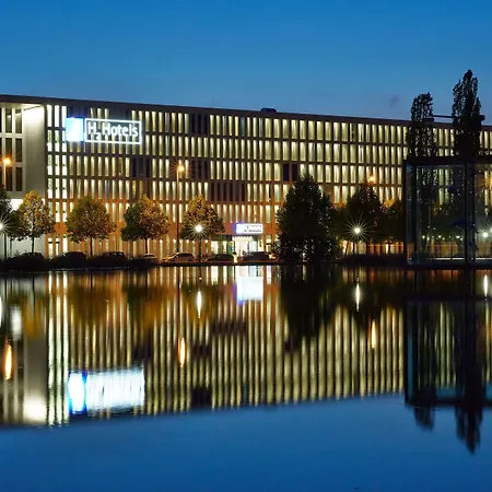 H2 Messe Hotel 3*