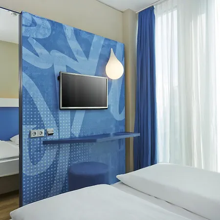 H2 Messe Hotel 3*