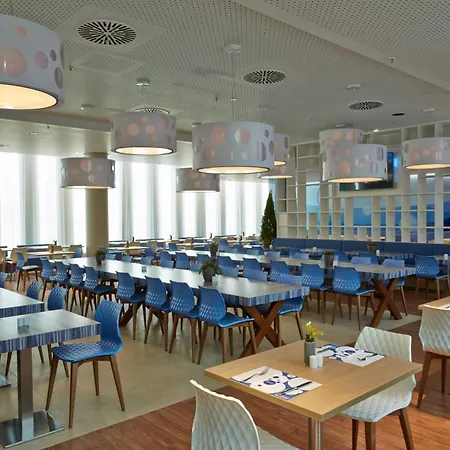 Hotel H2 Messe 3*
